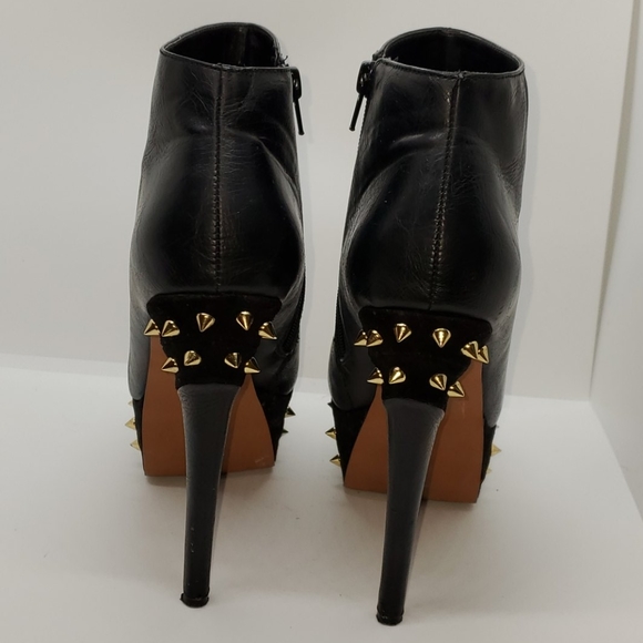 Wild Pair Allie WP Studded Platform Bootie - Picture 4 of 6